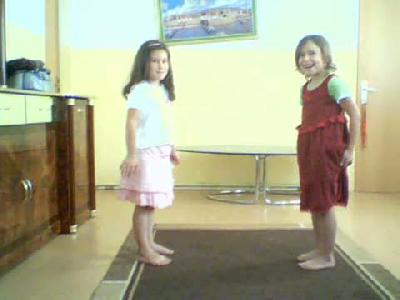 Kolbasti Zeynep ve Kübra